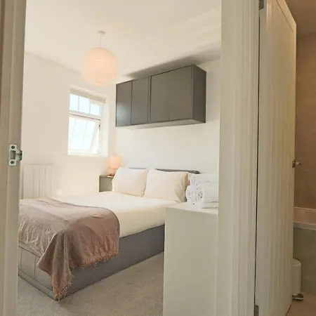 Apartment One Bedroom Flat Near Whiteladies With Parking Bristol